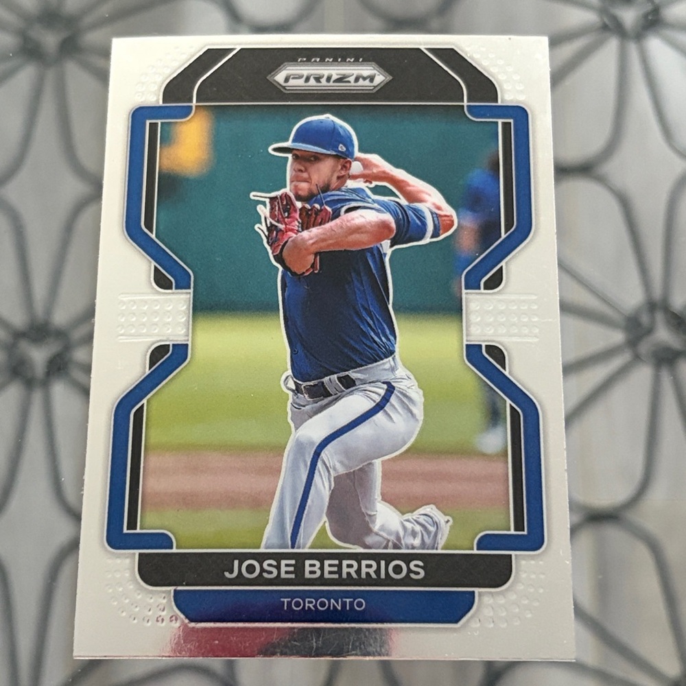 Jose Berrios 2022 Panini Prizm Toronto Blue Jays Baseball Card
